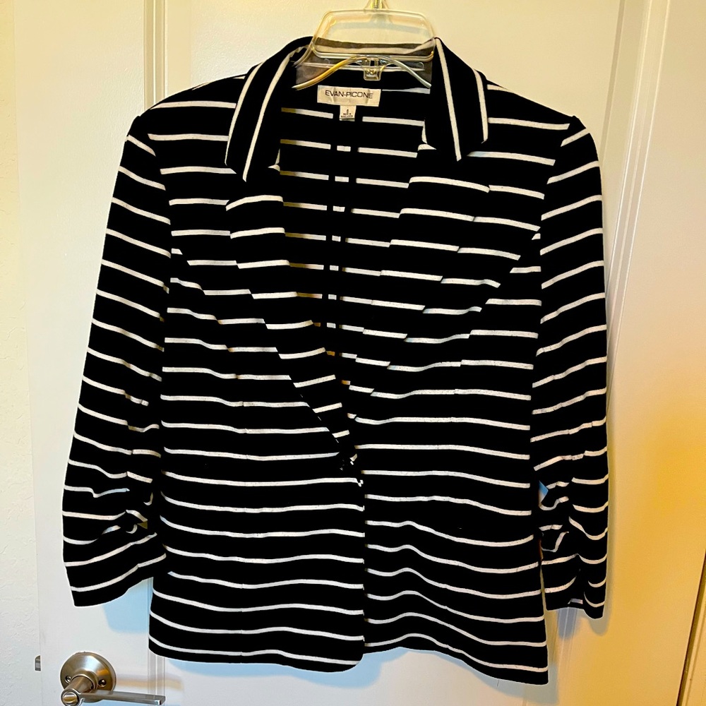 Evan Picone Short Jacket. 1 Button - image 1